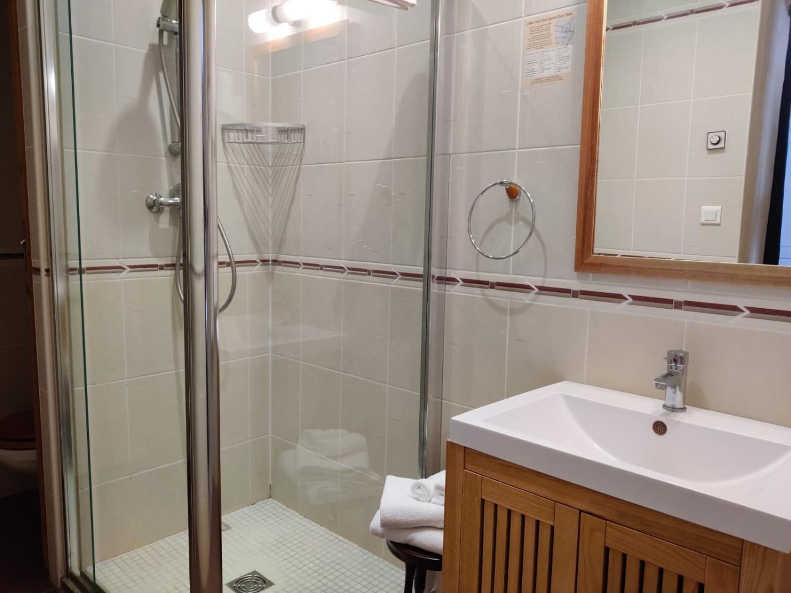 L'Instant Sevigne Hotel กริญญ็อง ภายนอก รูปภาพ